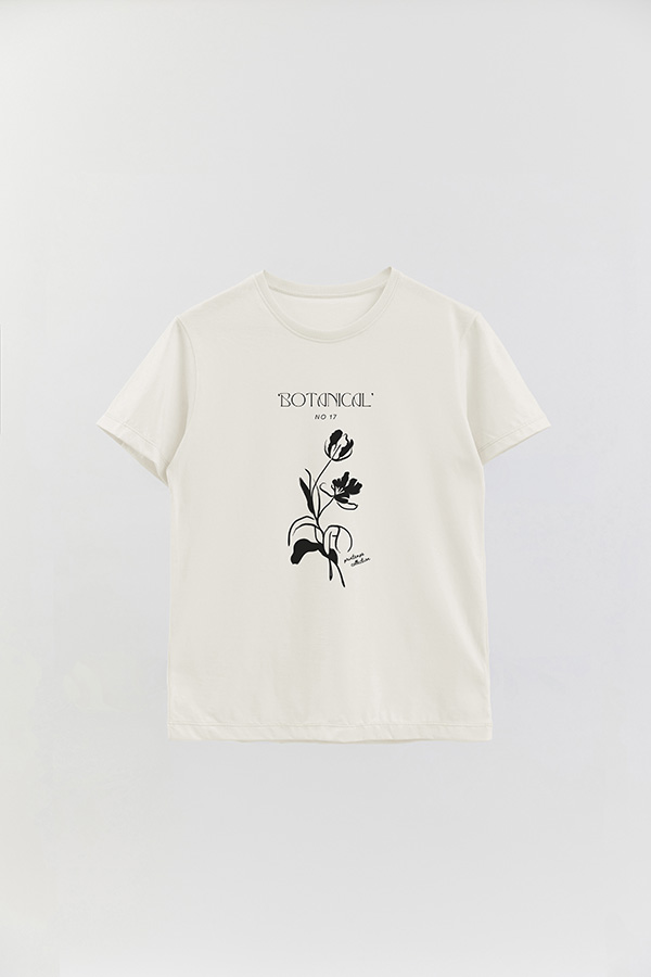 REMERA BASICA ESTAMPADA BOTANICAL 17