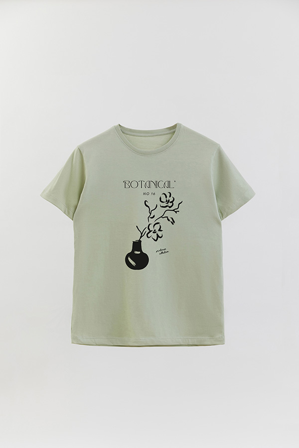 REMERA BASICA ESTAMPADA BOTANICAL 16