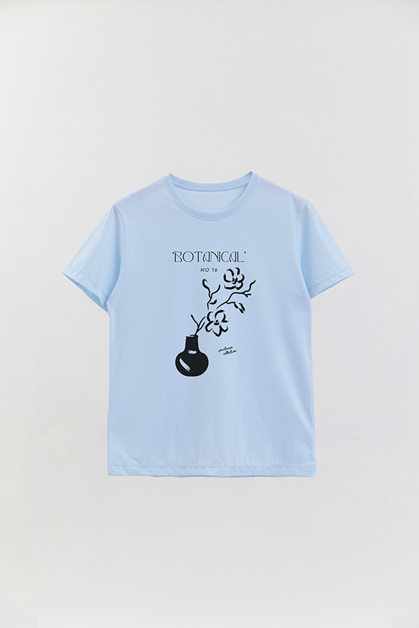 REMERA BASICA ESTAMPADA BOTANICAL 16