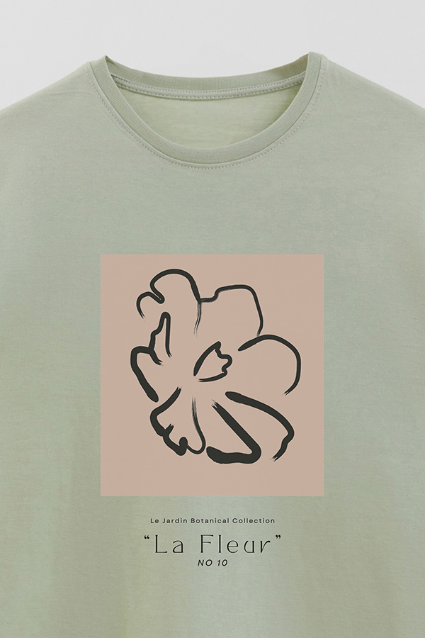 REMERA BASICA ESTAMPADA BOTANICAL 10