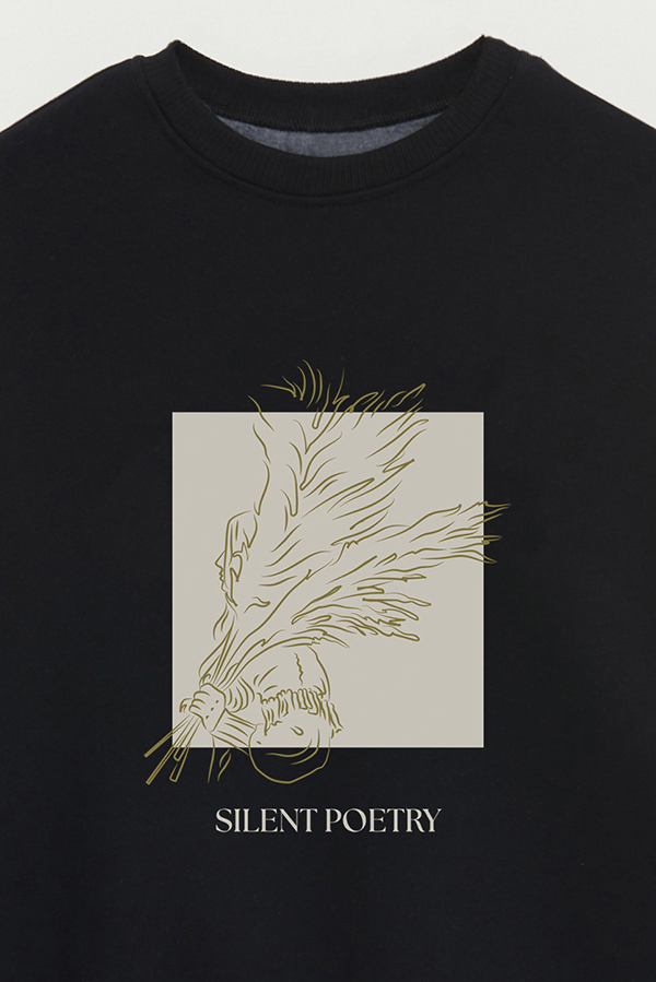 BUZO CREWNECK ESTAMPADO BT SILENT POETRY