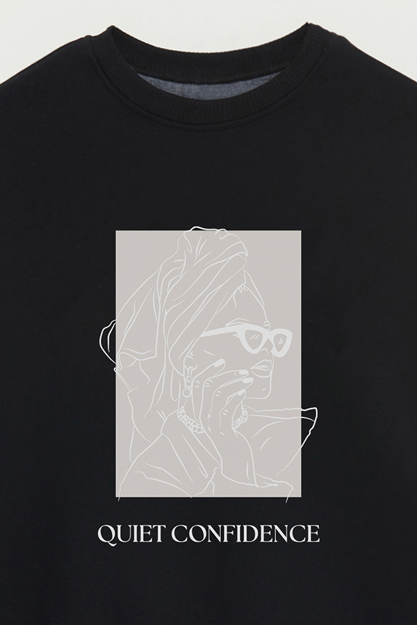 BUZO CREWNECK ESTAMPADO BT QUIET CONFIDENCE