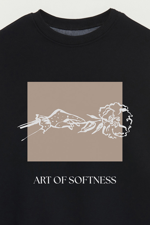 BUZO CREWNECK ESTAMPADO BT ART OF SOFTNESS