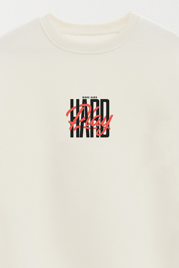BUZO CREWNECK ESTAMPADO STREET MOOD PLAY HARD
