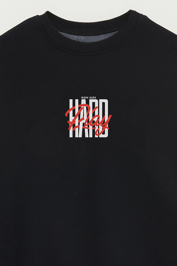 BUZO CREWNECK ESTAMPADO STREET MOOD PLAY HARD
