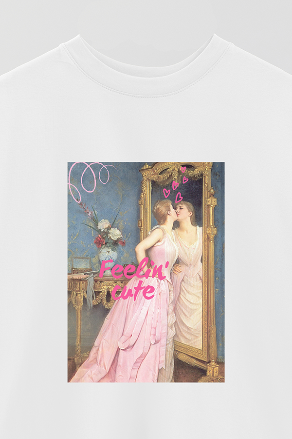 REMERA OVER ESTAMPADA ART COLLECTION 37 FEELIN CUTE