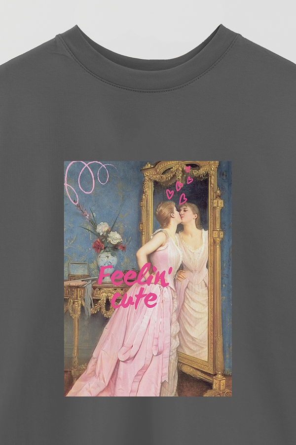 REMERA OVER ESTAMPADA ART COLLECTION 37 FEELIN CUTE