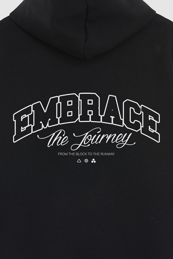 HOODIE ESTAMPADO URBAN EMBRACE THE JOURNEY