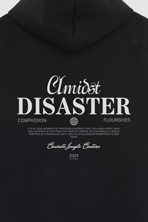 HOODIE ESTAMPADO URBAN AMIDST DISASTER