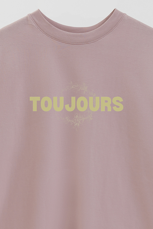 REMERA OVER ESTAMPADA TOUJOURS