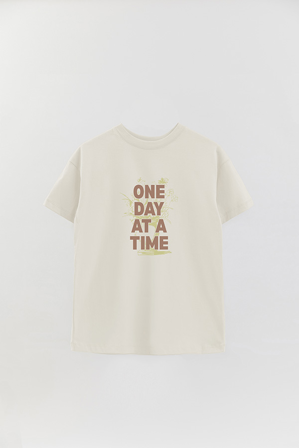 REMERA OVER ESTAMPADA ONE DAY