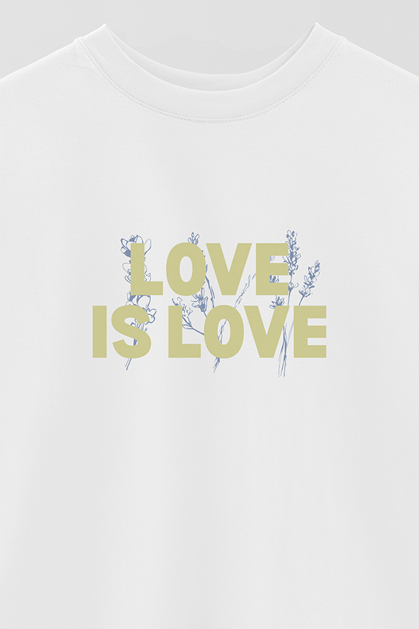 REMERA OVER ESTAMPADA LOVE IS LOVE
