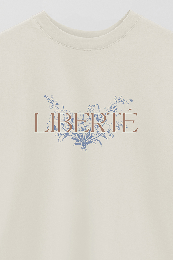 REMERA OVER ESTAMPADA LIBERTE