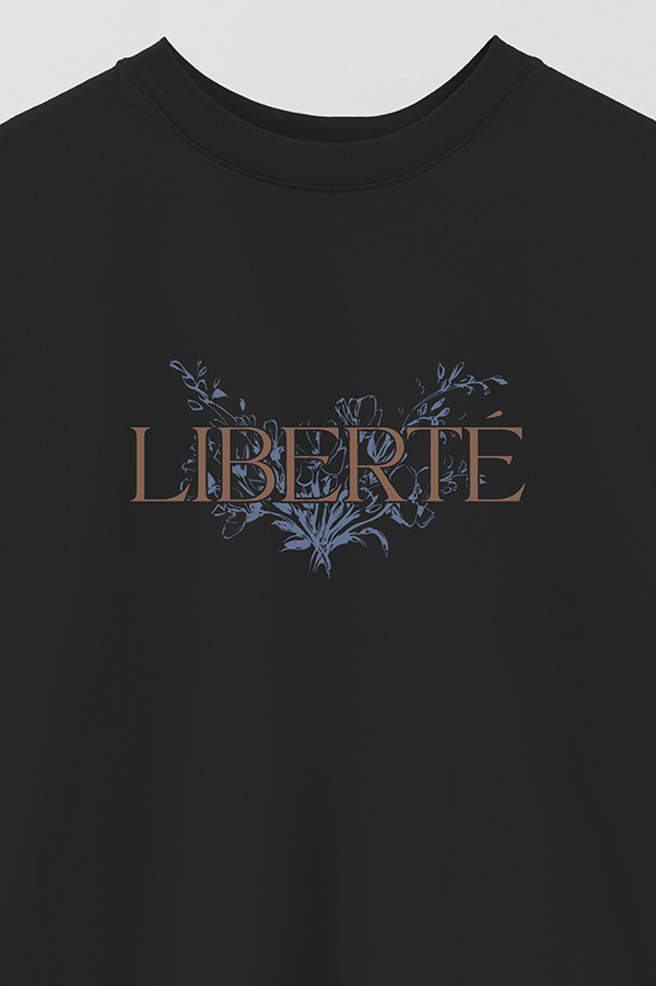 REMERA OVER ESTAMPADA LIBERTE