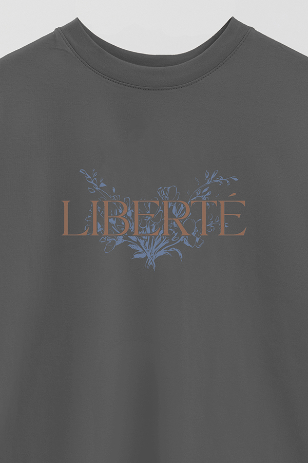 REMERA OVER ESTAMPADA LIBERTE