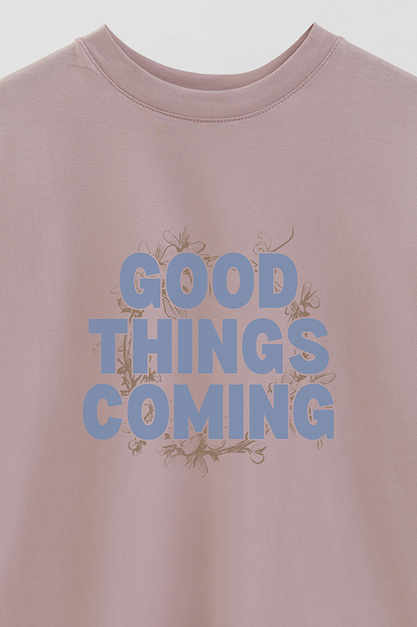 REMERA OVER ESTAMPADA GOOD THINGS
