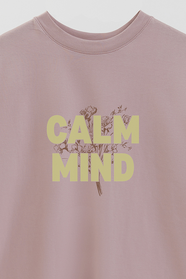 REMERA OVER ESTAMPADA CALM MIND