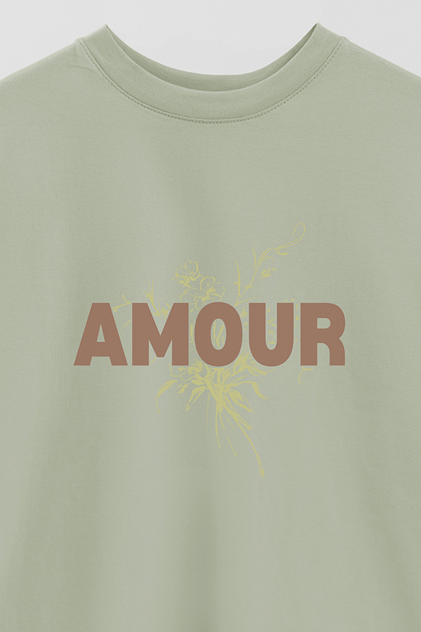 REMERA OVER ESTAMPADA AMOUR