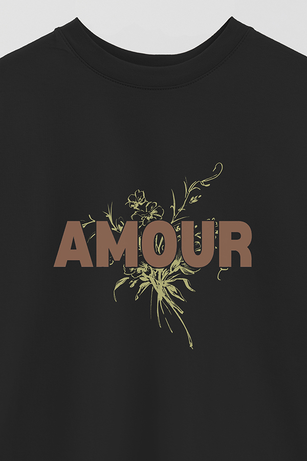 REMERA OVER ESTAMPADA AMOUR