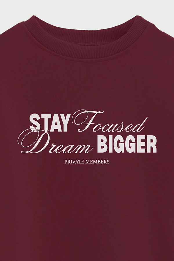 BUZO CROP ESTAMPADO STAY FOCUSED