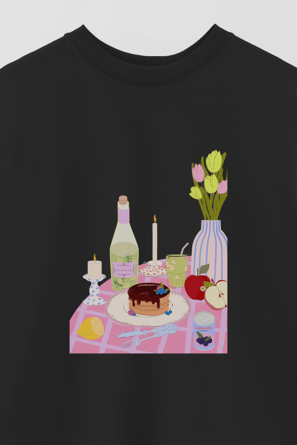 REMERA OVER ESTAMPADA PINK TABLE