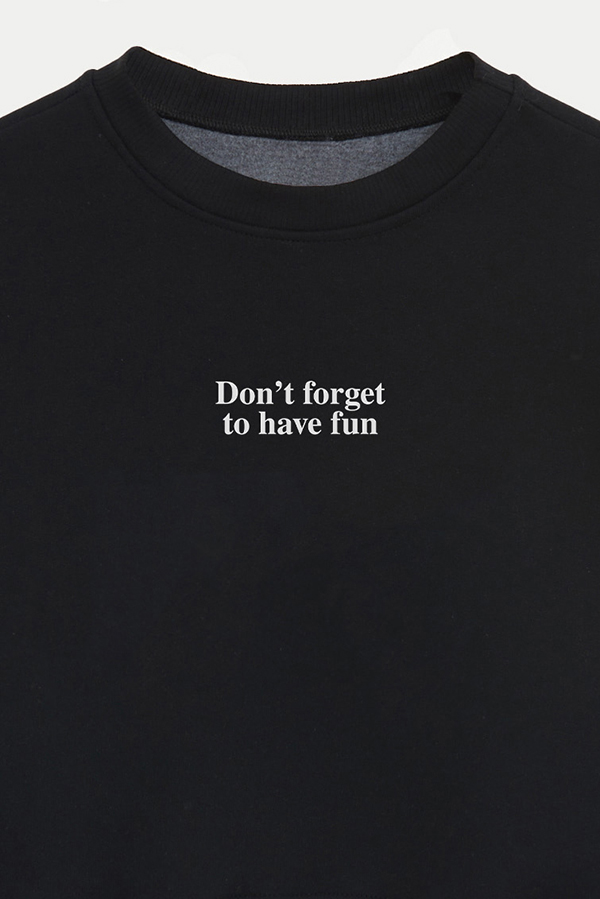 BUZO CROP ESTAMPADO MNM DONT FORGET TO HAVE FUN