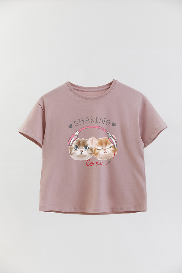 REMERA GIRL OVER KITTY DREAMS SHARING