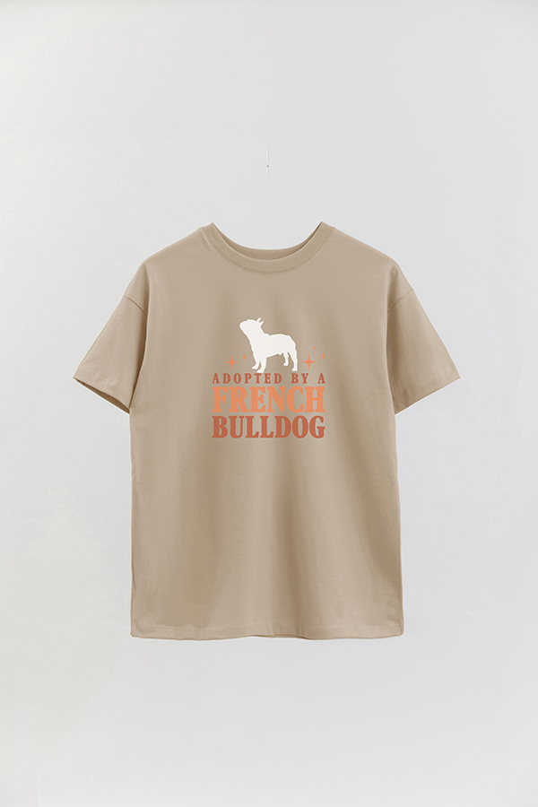 REMERA OVER ESTAMPADA DOG ADOPTED BY A FRENCH BULLDOG