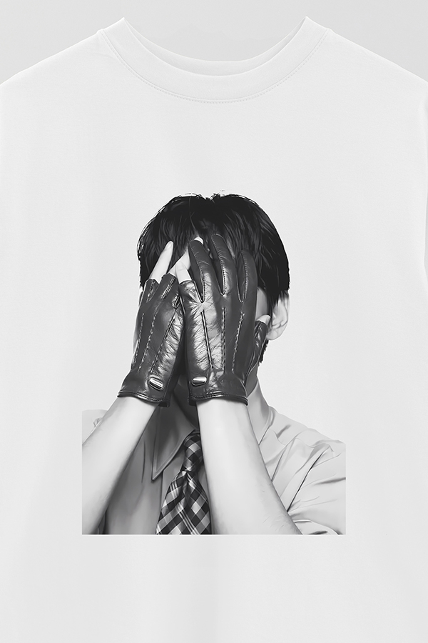 REMERA OVER ESTAMPADA BTS BW V