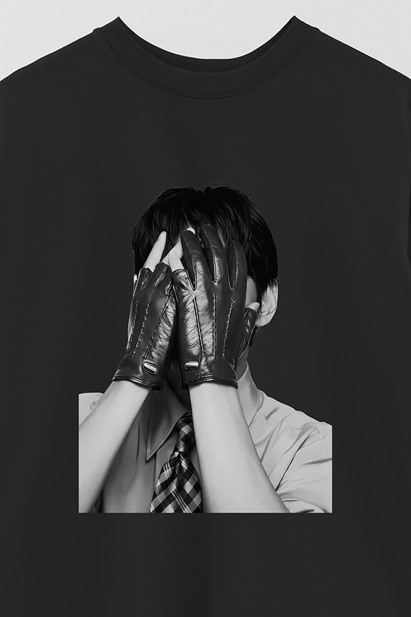 REMERA OVER ESTAMPADA BTS BW V