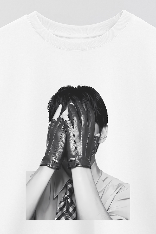 REMERA CROP ESTAMPADA BTS BW V