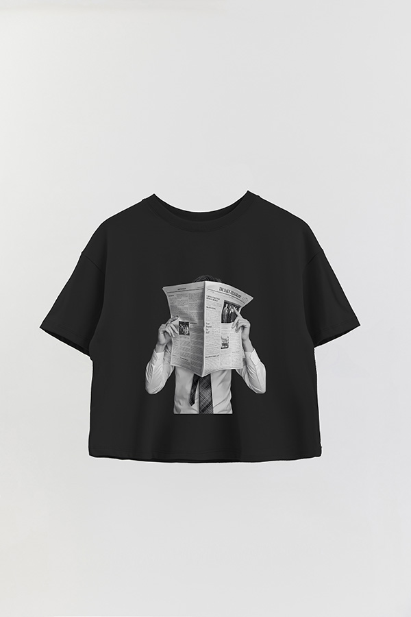 REMERA CROP ESTAMPADA BTS BW RM