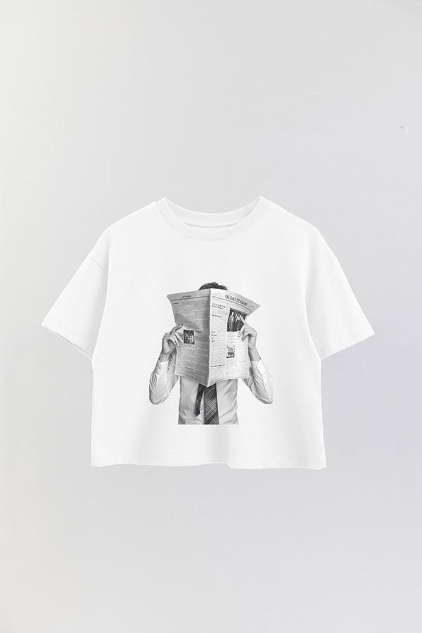 REMERA CROP ESTAMPADA BTS BW RM