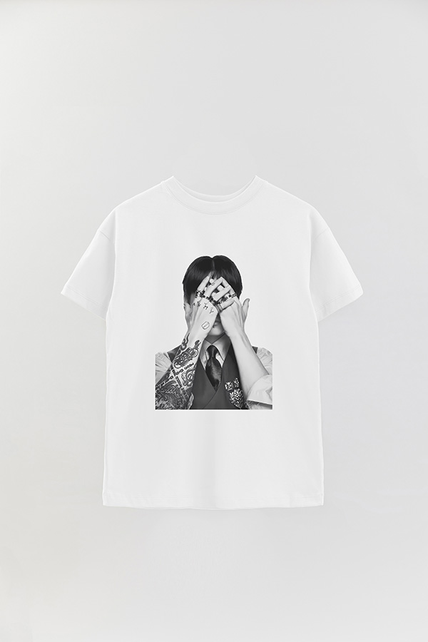 REMERA OVER ESTAMPADA BTS BW JUNGKOOK
