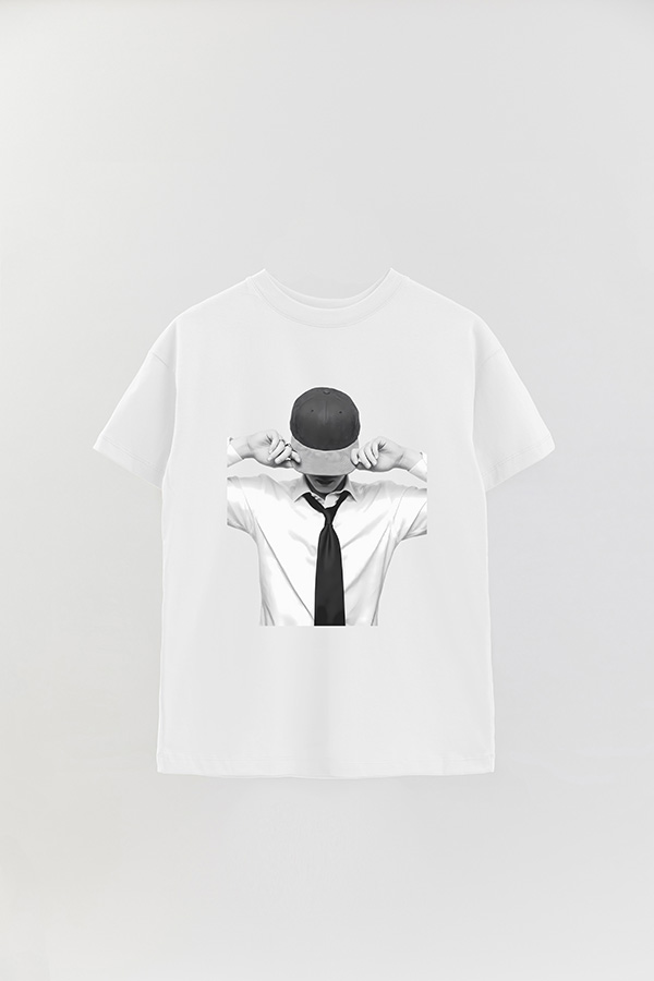 REMERA OVER ESTAMPADA BTS BW JIN