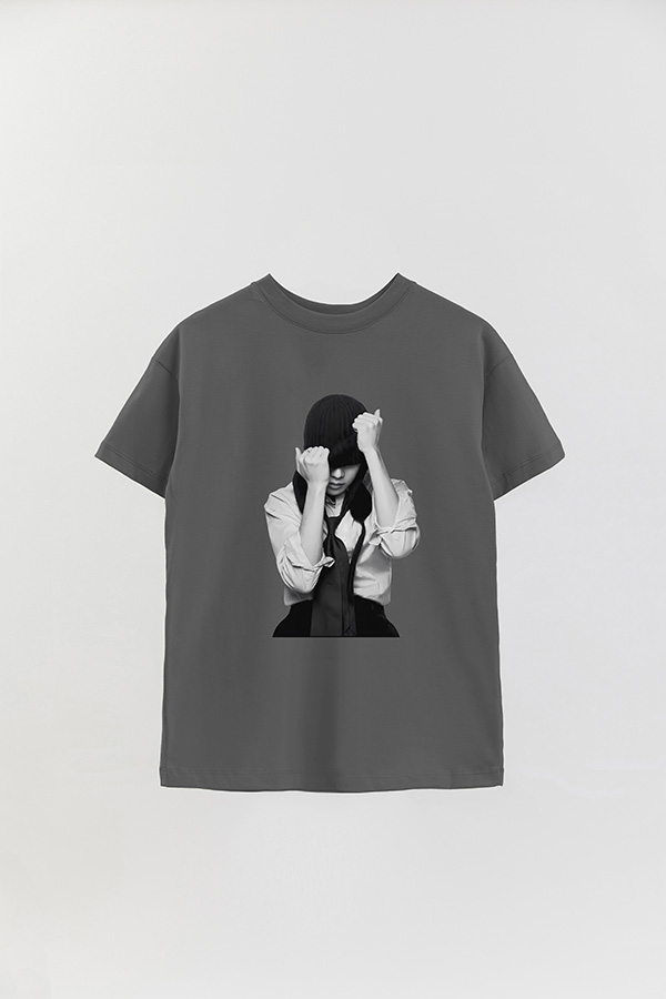 REMERA OVER ESTAMPADA BTS BW JHOPE