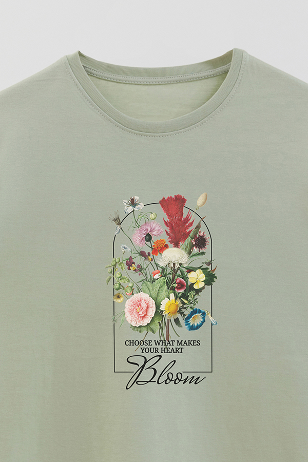 REMERA BASICA ESTAMPADA FLO3 MAKES MY HEART BLOOM