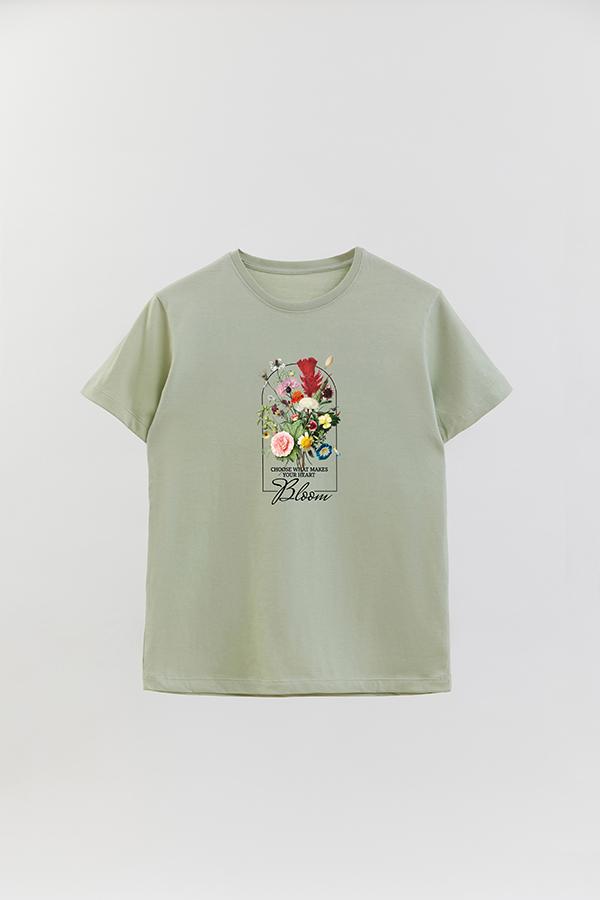 REMERA BASICA ESTAMPADA FLO3 MAKES MY HEART BLOOM