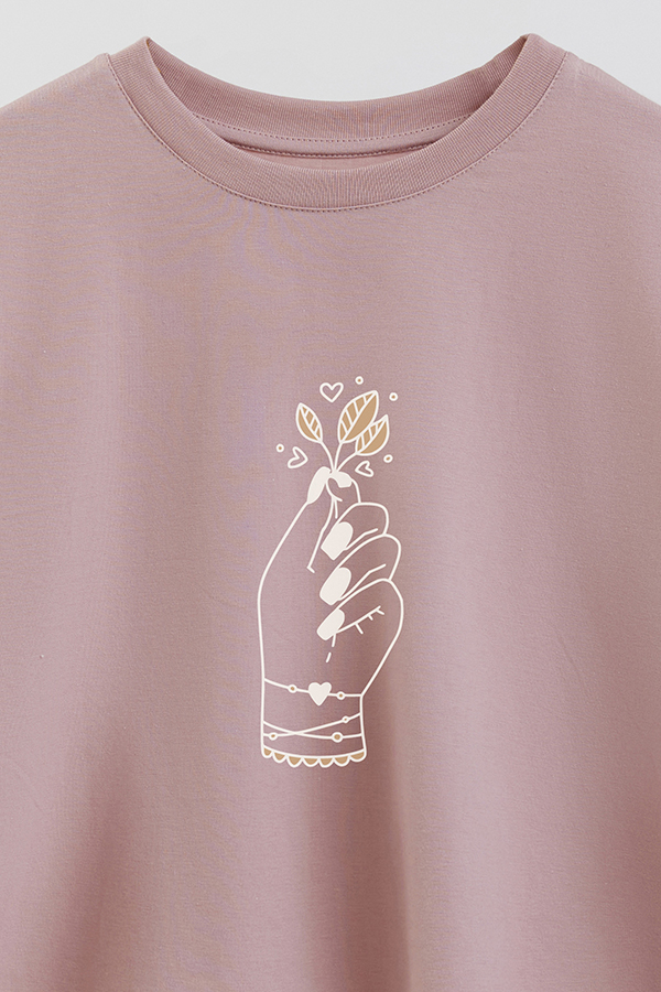 REMERA CROP ESTAMPADA HAND 3