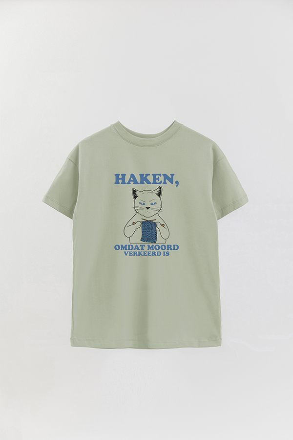 REMERA OVER ESTAMPADA CAT HAKEN