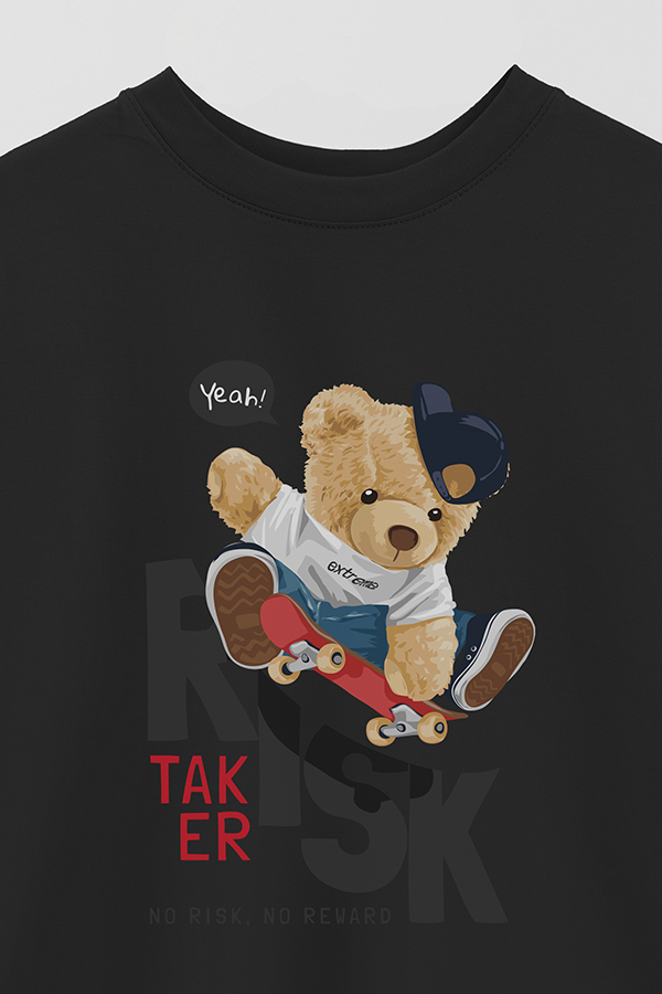 REMERA OVER ESTAMPADA UNISEX TEDDY TAKER RISK