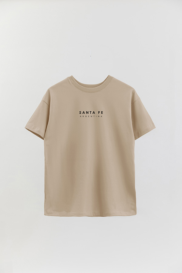 REMERA OVER ESTAMPADA ARG BD SANTA FE
