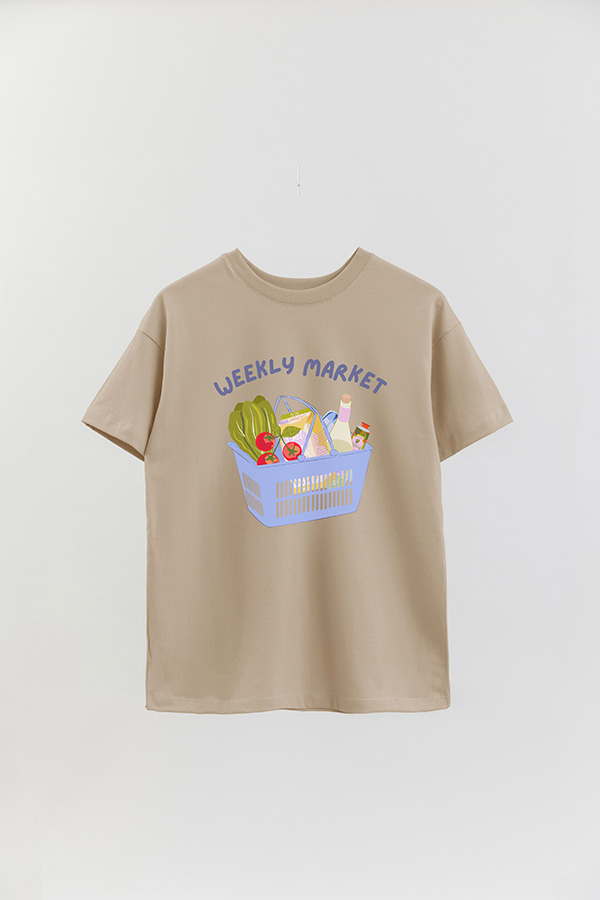 REMERA OVER ESTAMPADA WEEKLY MARKET