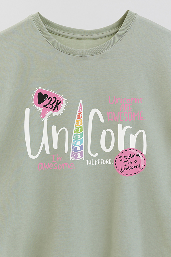 REMERA GIRL OVER UNICORN