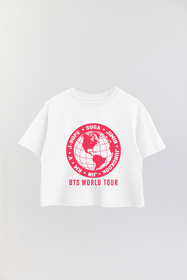 REMERA CROP ESTAMPADA BTS WT8