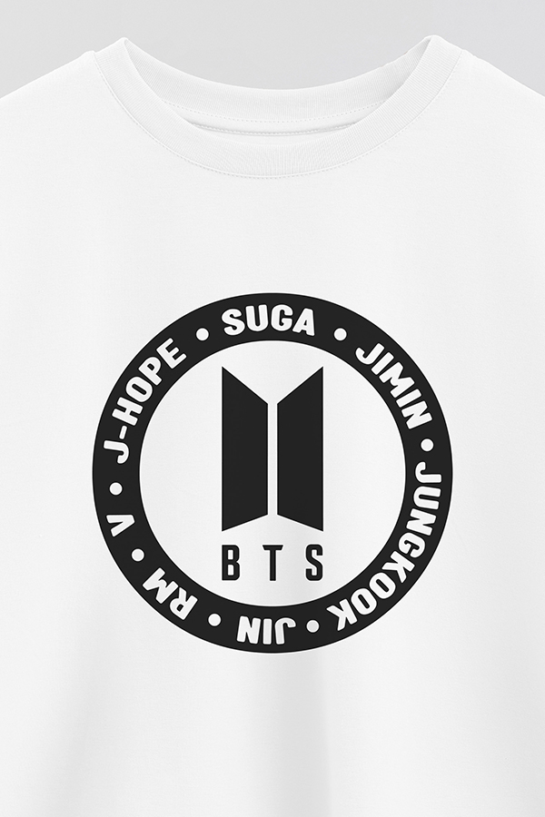 REMERA CROP ESTAMPADA BTS 19
