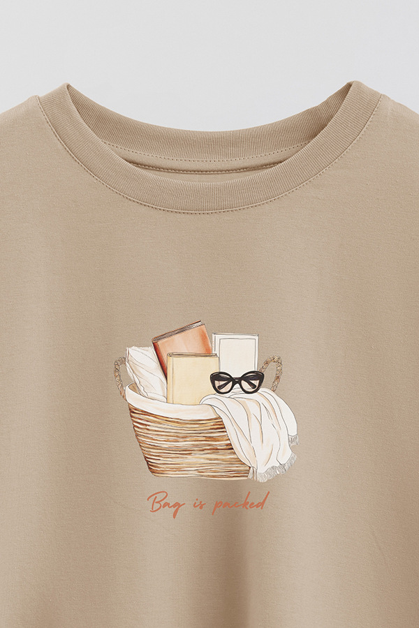 REMERA CROP ESTAMPADA COASTAL BAG IS PACKED