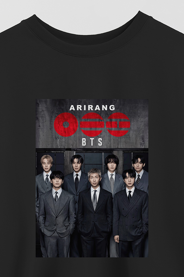 REMERA CROP ESTAMPADA BTS 2