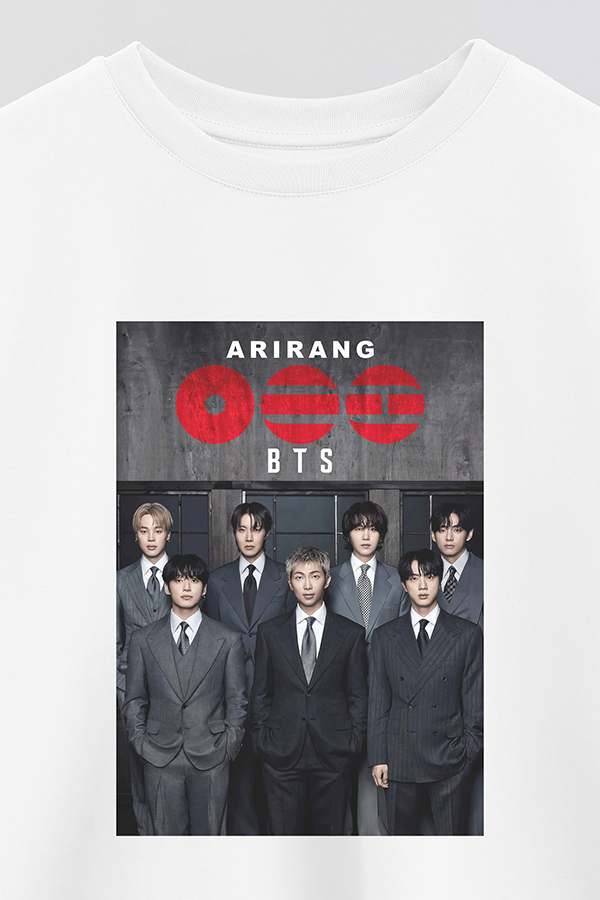 REMERA CROP ESTAMPADA BTS 2