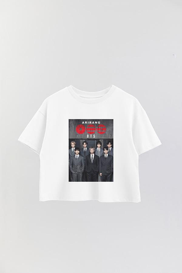 REMERA CROP ESTAMPADA BTS 2